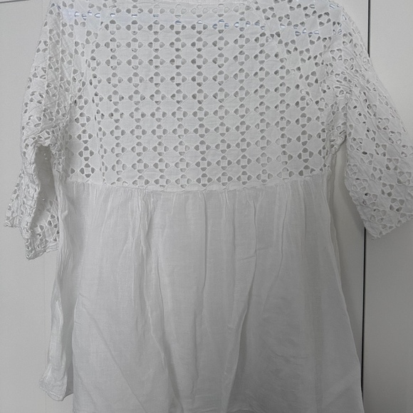 Woman’s White Peasant Shirt - Picture 1 of 8